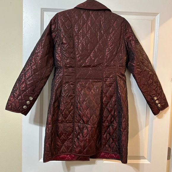 Chico’s Long Quilted Animal Print Coat in Deep Red, Size 0 (fits Size 4) - Picture 3 of 11